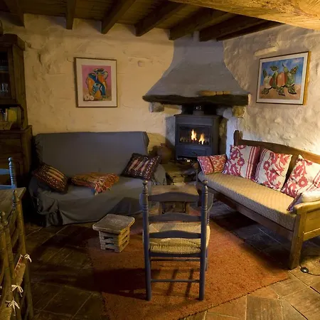 La Casa De Arribes *